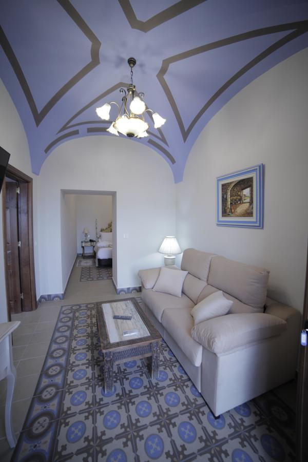 Hotel La Giralda Burguillos Del Cerro Dış mekan fotoğraf