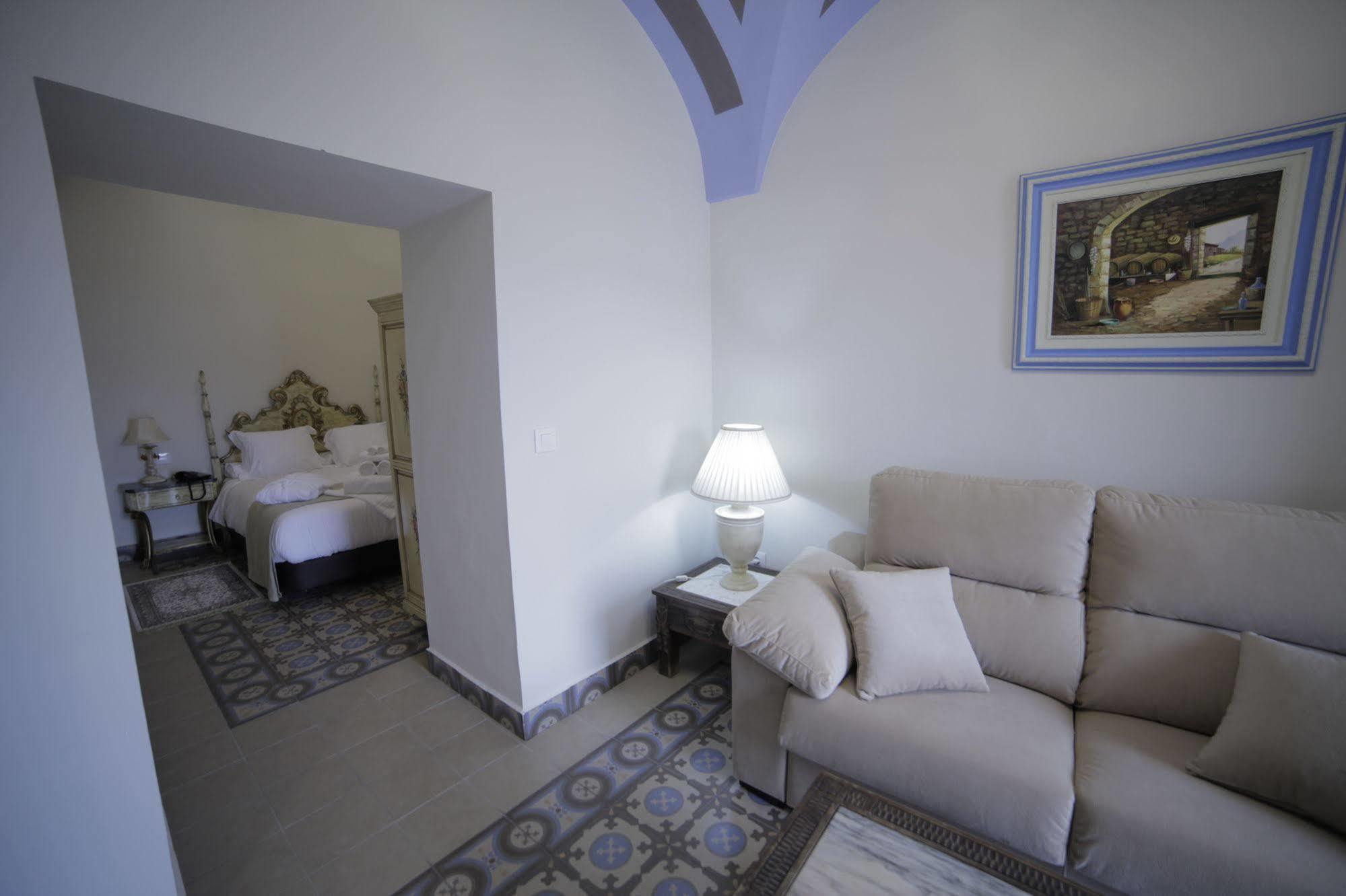 Hotel La Giralda Burguillos Del Cerro Dış mekan fotoğraf
