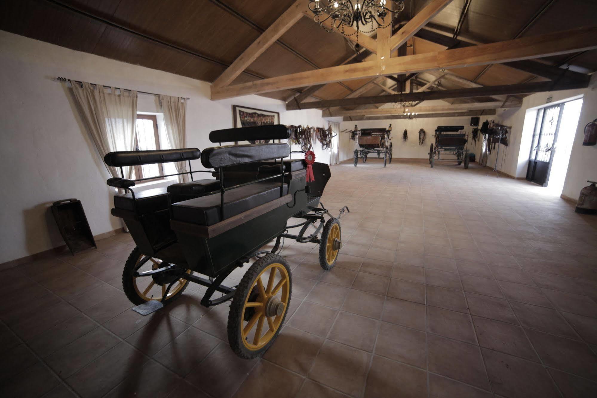 Hotel La Giralda Burguillos Del Cerro Dış mekan fotoğraf